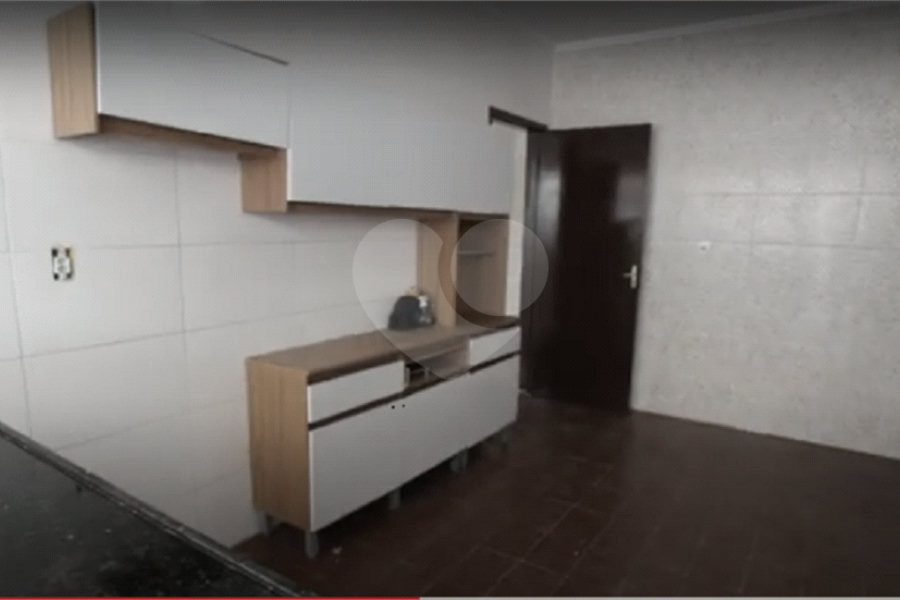 Casa à venda com 3 quartos, sendo 2 suítes,  no condomínio Não, São Paulo - SP