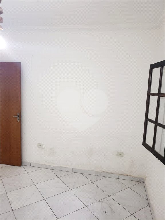 Sobrado à venda com 2 quartos em Jardim Santa Mena, Guarulhos, SP