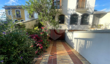 Casa à venda com 3 quartos, sendo 1 suíte,  em Santana, São Paulo, SP