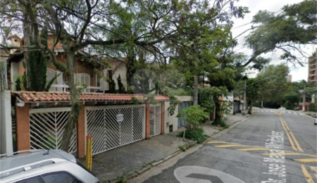 Terreno à venda com 20 quartos, sendo 10 suítes, em Vila Sônia, São Paulo, SP