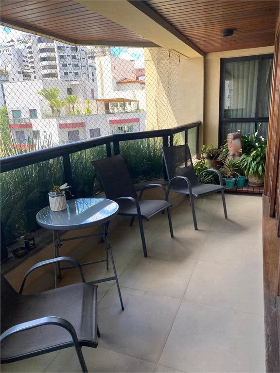Apartamento à venda com 4 quartos, sendo 3 suítes,  em Vila Morumbi, São Paulo, SP