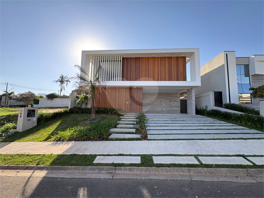 Casa à venda com 4 suítes no condomínio Villa Borghese, Indaiatuba - SP