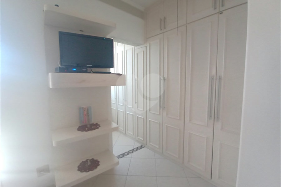 Sobrado à venda com 3 quartos, sendo 1 suíte, em Jardim França, São Paulo, SP