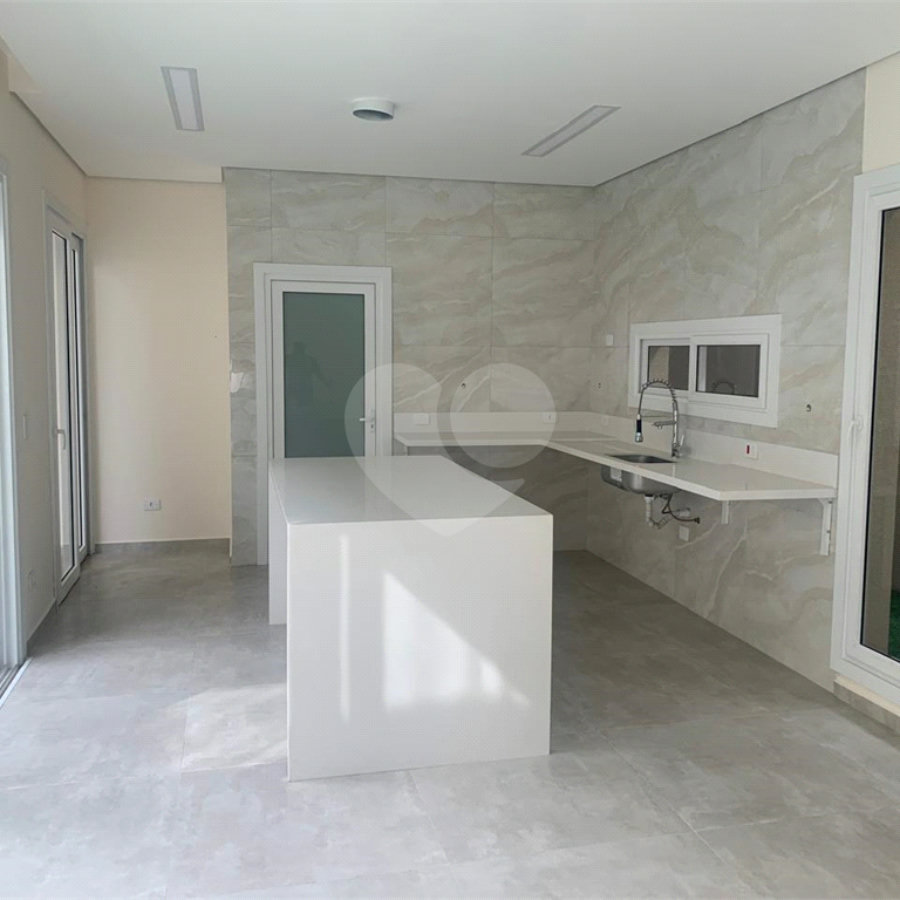Casa à venda com 3 suítes no condomínio Quadra Real, Atibaia - SP