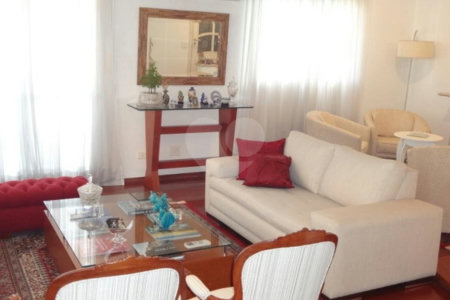 Apartamento à venda com 4 quartos, sendo 3 suítes, em Indianópolis, São Paulo, SP