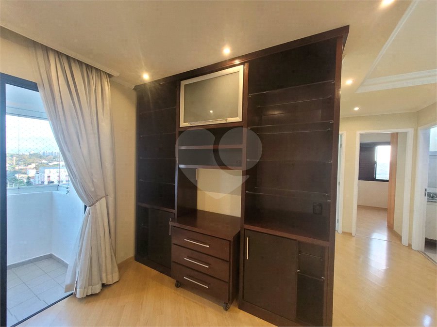 Apartamento para alugar com 3 quartos, sendo 1 suíte,  em Vila Hamburguesa, São Paulo, SP