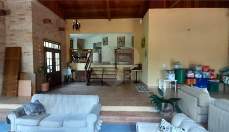 Casa à venda ou para alugar com 3 quartos, sendo 1 suíte,  no condomínio Alpes de Caieiras, Caieiras - SP