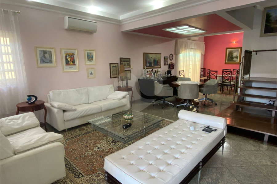 Casa à venda com 4 quartos, sendo 3 suítes, em Tucuruvi, São Paulo, SP