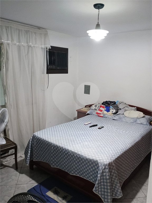 Casa à venda com 5 quartos, sendo 1 suíte, em Bangu, Rio de Janeiro, RJ