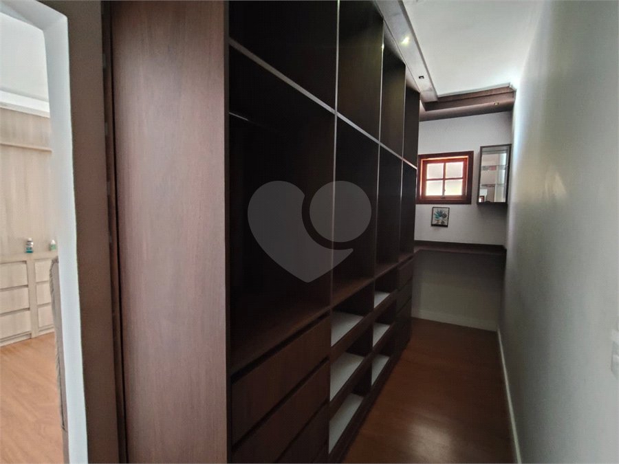 Casa Térrea à venda com 4 quartos, sendo 1 suíte, em Vila Mazzei, Itapetininga, SP