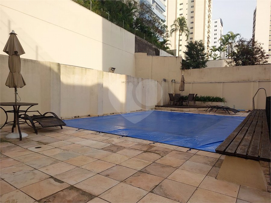 Apartamento à venda com 3 quartos em Vila Ipojuca, São Paulo, SP