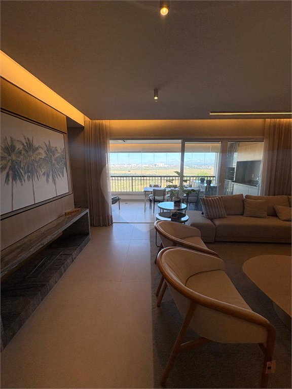 Apartamento à venda com 3 suítes em Urbanova, São José dos Campos, SP