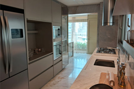 Apartamento à venda com 3 suítes em Moema, São Paulo, SP