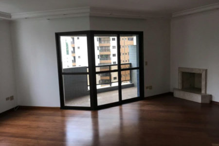 Apartamento à venda com 4 quartos, sendo 2 suítes, em Vila Andrade, São Paulo, SP