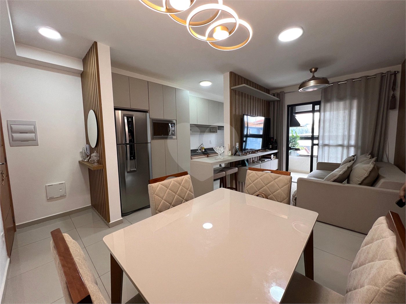 Apartamento à venda com 2 suítes em Atibaia Jardim, Atibaia, SP
