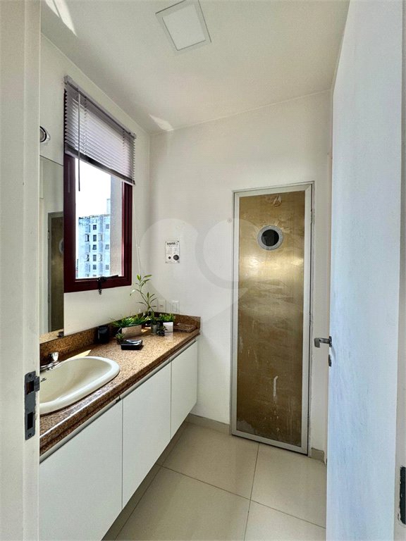 Apartamento à venda com 4 suítes em Vila Suzana, São Paulo, SP