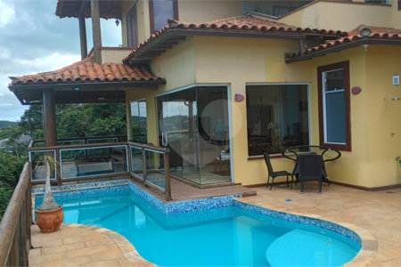 Casa à venda com 5 suítes em Ferradura, Armação dos Búzios, RJ