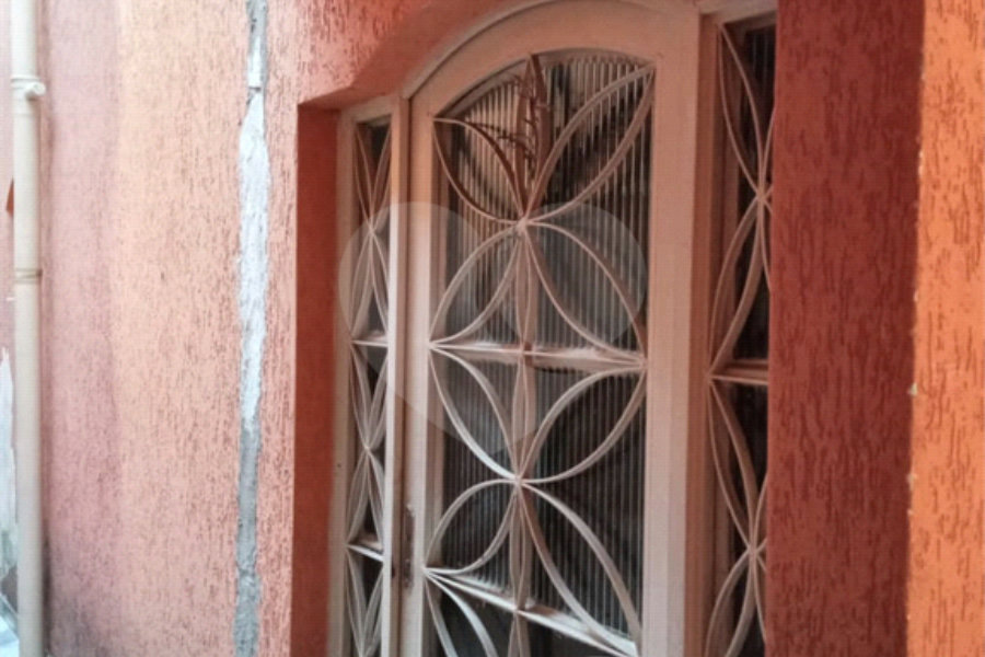 Sobrado à venda com 4 quartos em Tremembé, São Paulo, SP