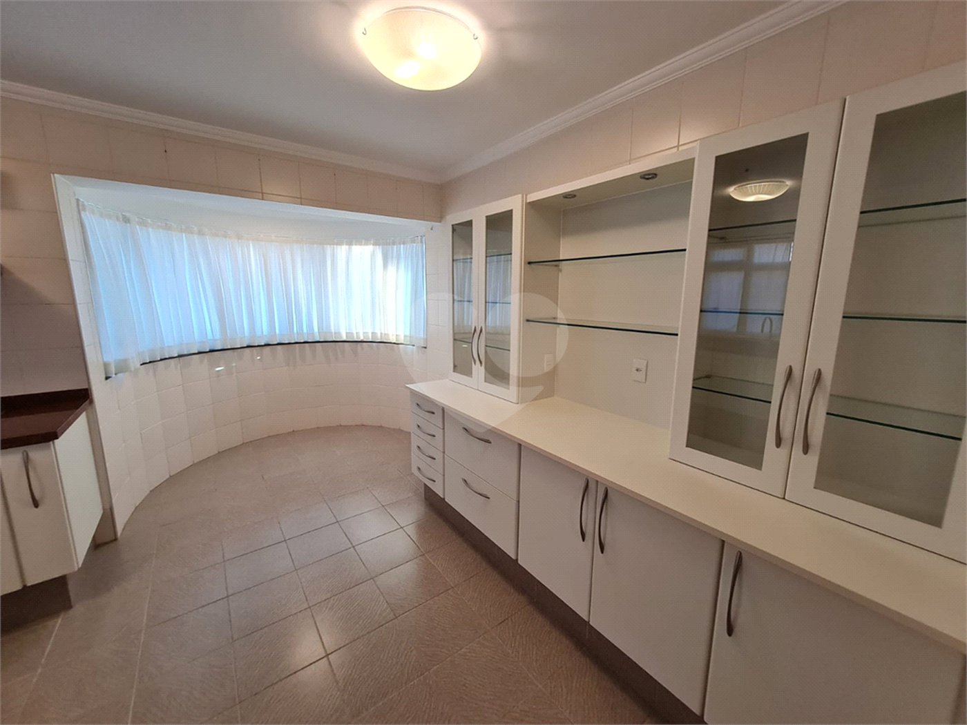 Apartamento à venda com 3 quartos, sendo 1 suíte,  em Vila Angeli, Valinhos, SP
