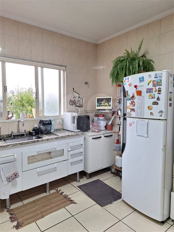 Sobrado à venda com 3 quartos, sendo 1 suíte, em Vila Irmãos Arnoni, São Paulo, SP