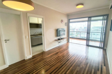 Apartamento à venda com 2 quartos, sendo 1 suíte, em Santo Amaro, São Paulo, SP