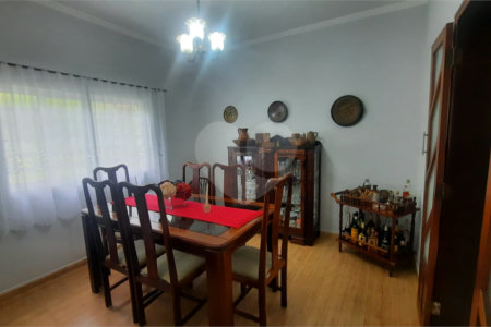 Casa à venda com 4 quartos, sendo 1 suíte,  em Vila Rosália, Guarulhos, SP