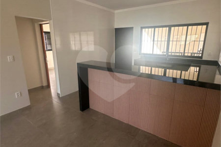 Casa à venda com 4 quartos em Vila Cidade Industrial (vila Xavier), Araraquara, SP