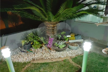 Casa à venda com 3 quartos, sendo 1 suíte, no condomínio Campos do Conde I, Paulínia - SP