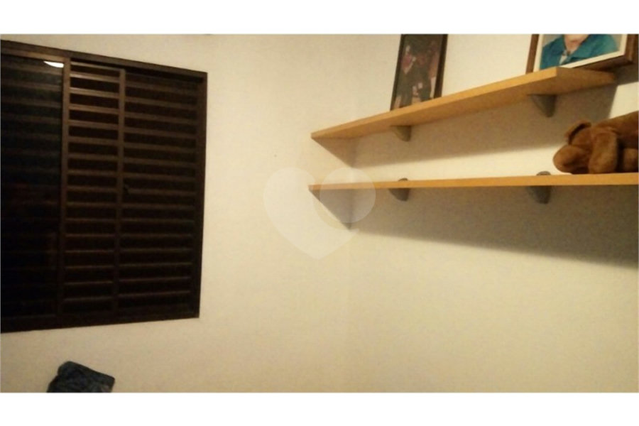 Casa à venda com 3 quartos, sendo 1 suíte, em Morumbi, São Paulo, SP