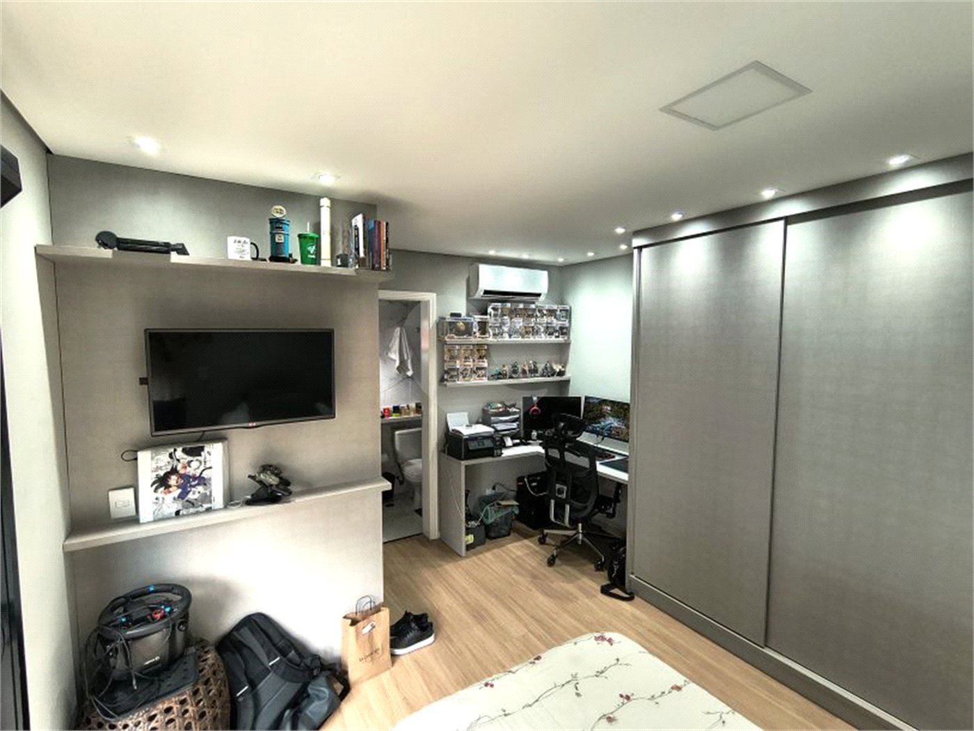 Casa à venda com 4 suítes no condomínio Res São Pedro da Aldeia, São Paulo - SP