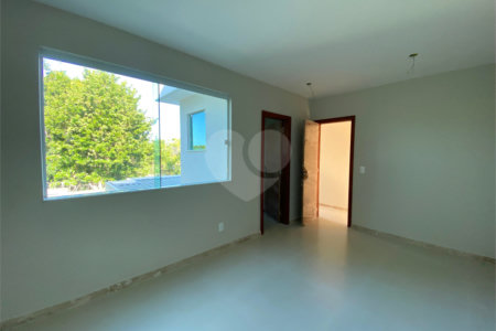 Casa à venda com 4 quartos, sendo 3 suítes, em Orla Norte, Porto Seguro, BA