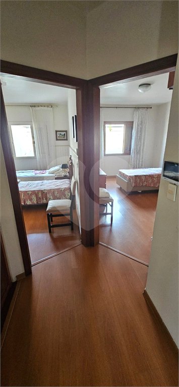 Sobrado à venda ou para alugar com 3 quartos, sendo 1 suíte,  em Indianópolis, São Paulo, SP