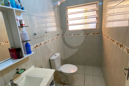 Sobrado à venda com 3 quartos em Jundiapeba, Mogi das Cruzes, SP