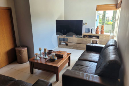 Casa à venda com 3 suítes em Chácara Areal, Indaiatuba, SP