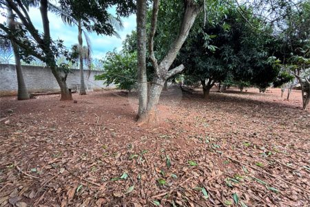 Chácara à venda com 3 quartos em Vila Sottemo, Itapetininga, SP