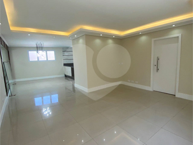 Casa à venda com 3 quartos, sendo 1 suíte,  no condomínio Ana Carolina, São Paulo - SP