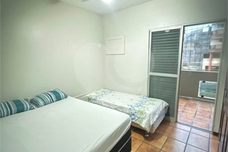 Apartamento à venda com 3 quartos, sendo 1 suíte,  em Vila Nova, Cabo Frio, RJ