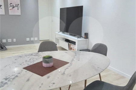 Apartamento à venda com 2 quartos, sendo 1 suíte,  em Barra Funda, São Paulo, SP