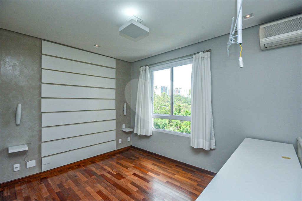 Casa para alugar com 1 suíte no condomínio Openhouse Loft Panamby, São Paulo - SP