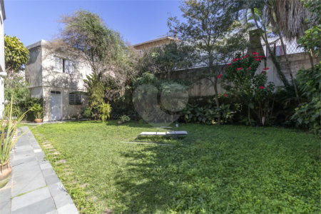 Sobrado à venda com 3 quartos, sendo 1 suíte, em Jardim Prudência, São Paulo, SP