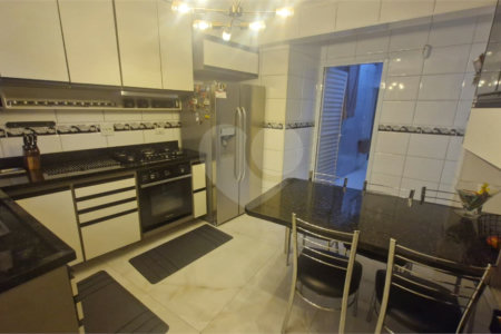 Casa Térrea à venda com 3 quartos, sendo 2 suítes, em Jardim São Paulo(zona Norte), São Paulo, SP