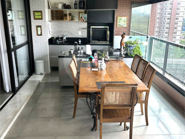 Apartamento à venda com 3 suítes em Granja Julieta, São Paulo, SP