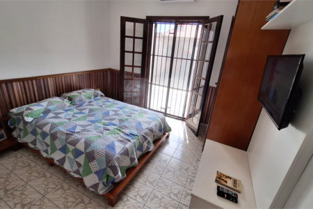 Casa térrea á venda - Peruíbe