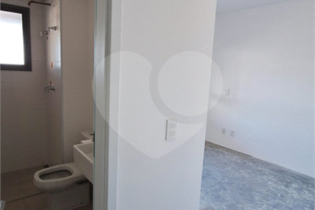 Apartamento à venda com 3 suítes em Vila Romana, São Paulo, SP