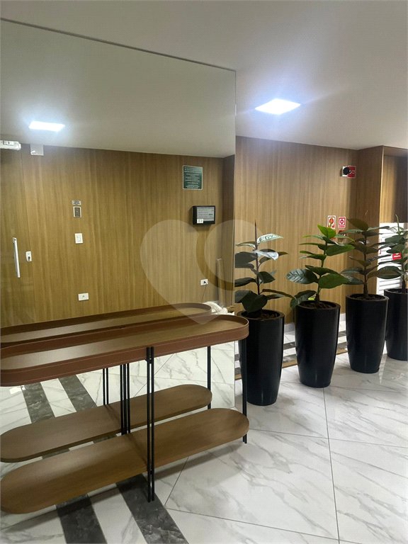 Apartamento à venda ou para alugar com 2 quartos, sendo 1 suíte,  em Guilhermina, Praia Grande, SP