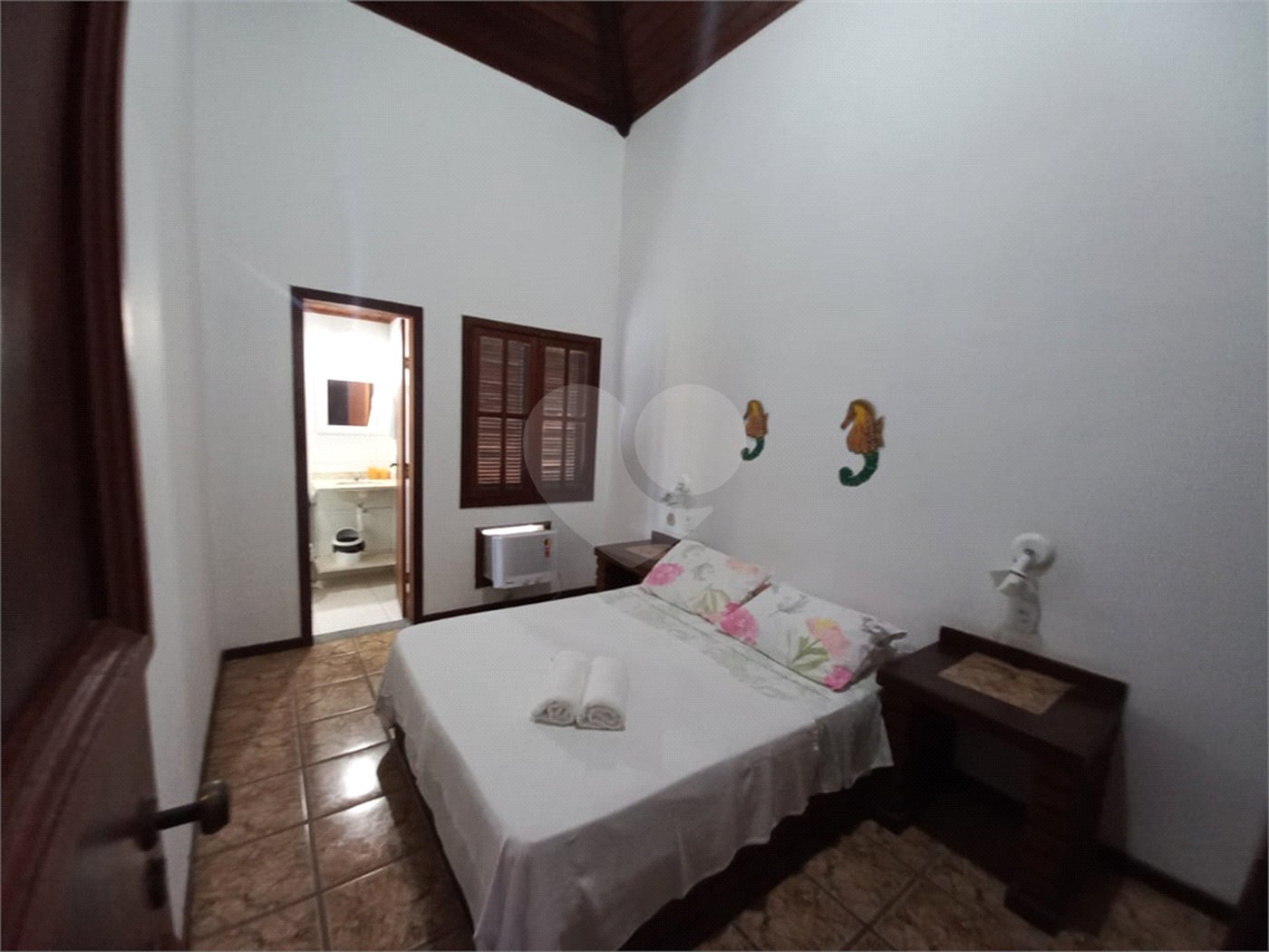 Casa em condomínio à venda com 2 quartos, sendo 1 suíte,  em Geribá, Armação dos Búzios, RJ