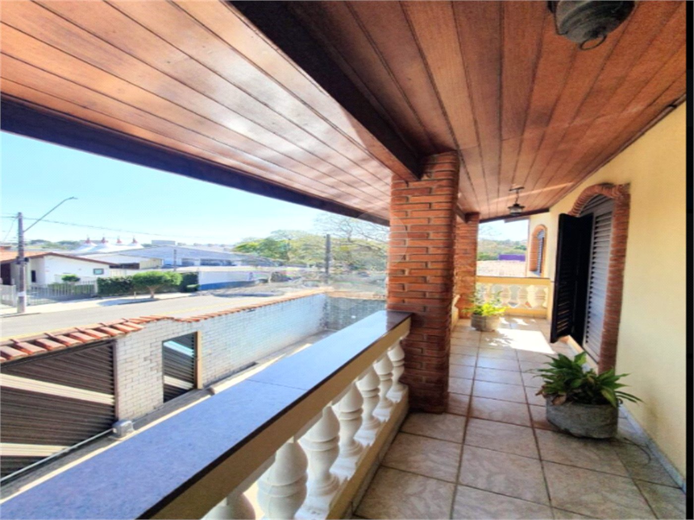 Casa à venda com 3 quartos, sendo 1 suíte,  em Jardim Santa Rosália, Sorocaba, SP