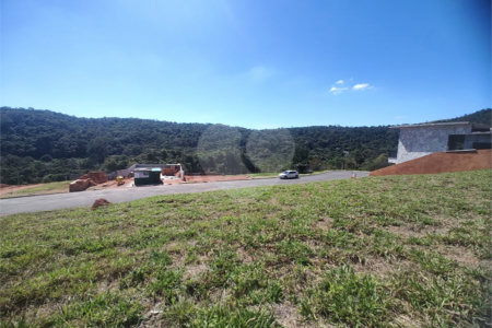 Terreno à venda no condomínio Portal Lamis I, Atibaia - SP