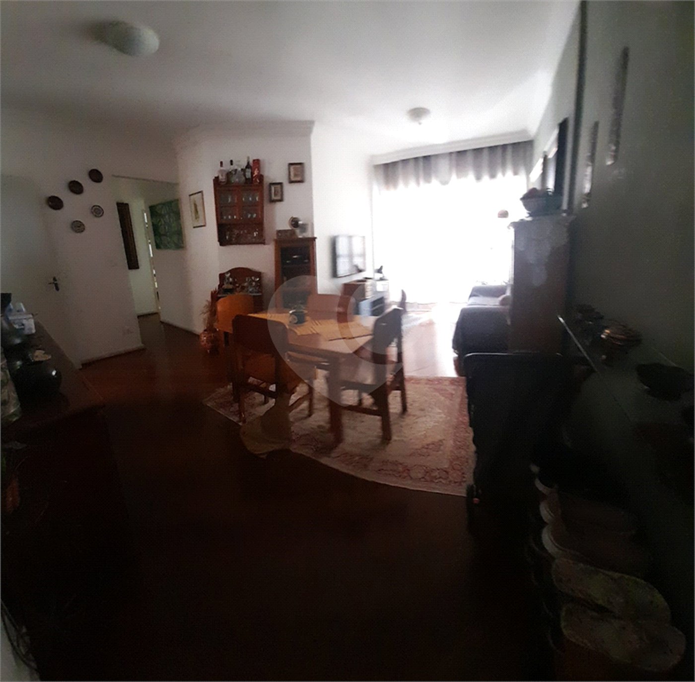 Apartamento à venda com 3 quartos, sendo 1 suíte,  em Parque Residencial Aquarius, São José dos Campos, SP