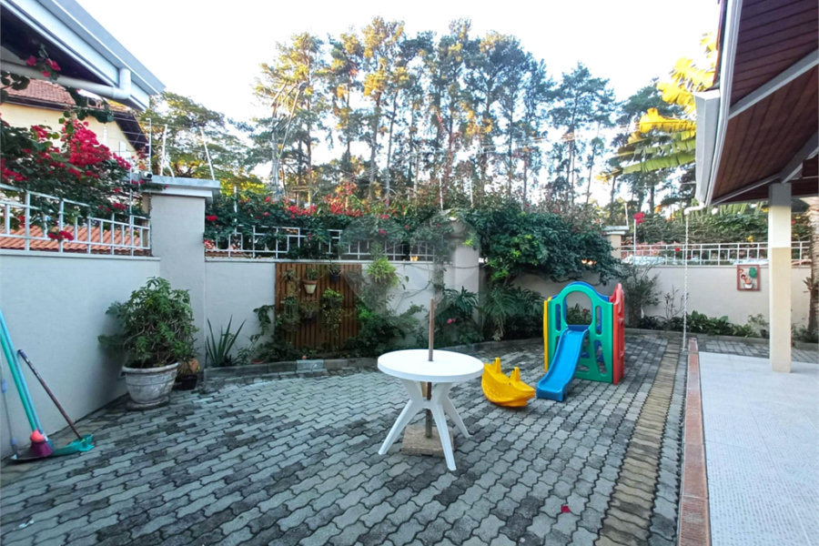 Casa à venda com 3 quartos, sendo 1 suíte, no condomínio Cond Res Paineiras, São Paulo - SP